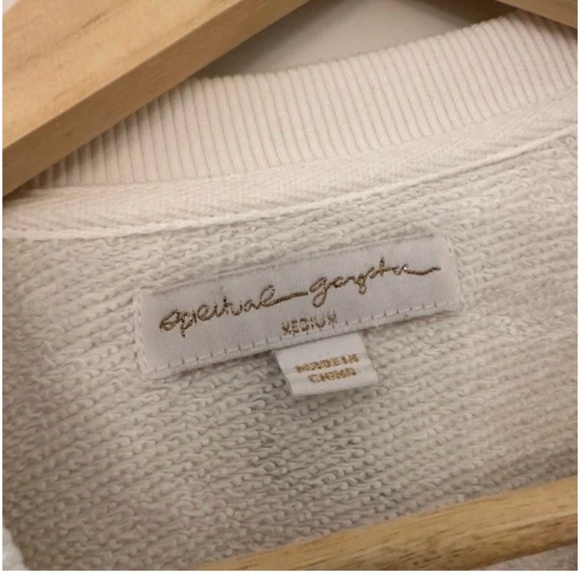 Womens white PELOTON Pullover size medium - Picture 2 of 2